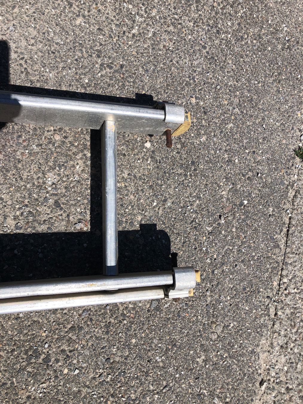 Scale: Très grande échelle aluminium – Usato da Chénens venduto da Touta1franc 2