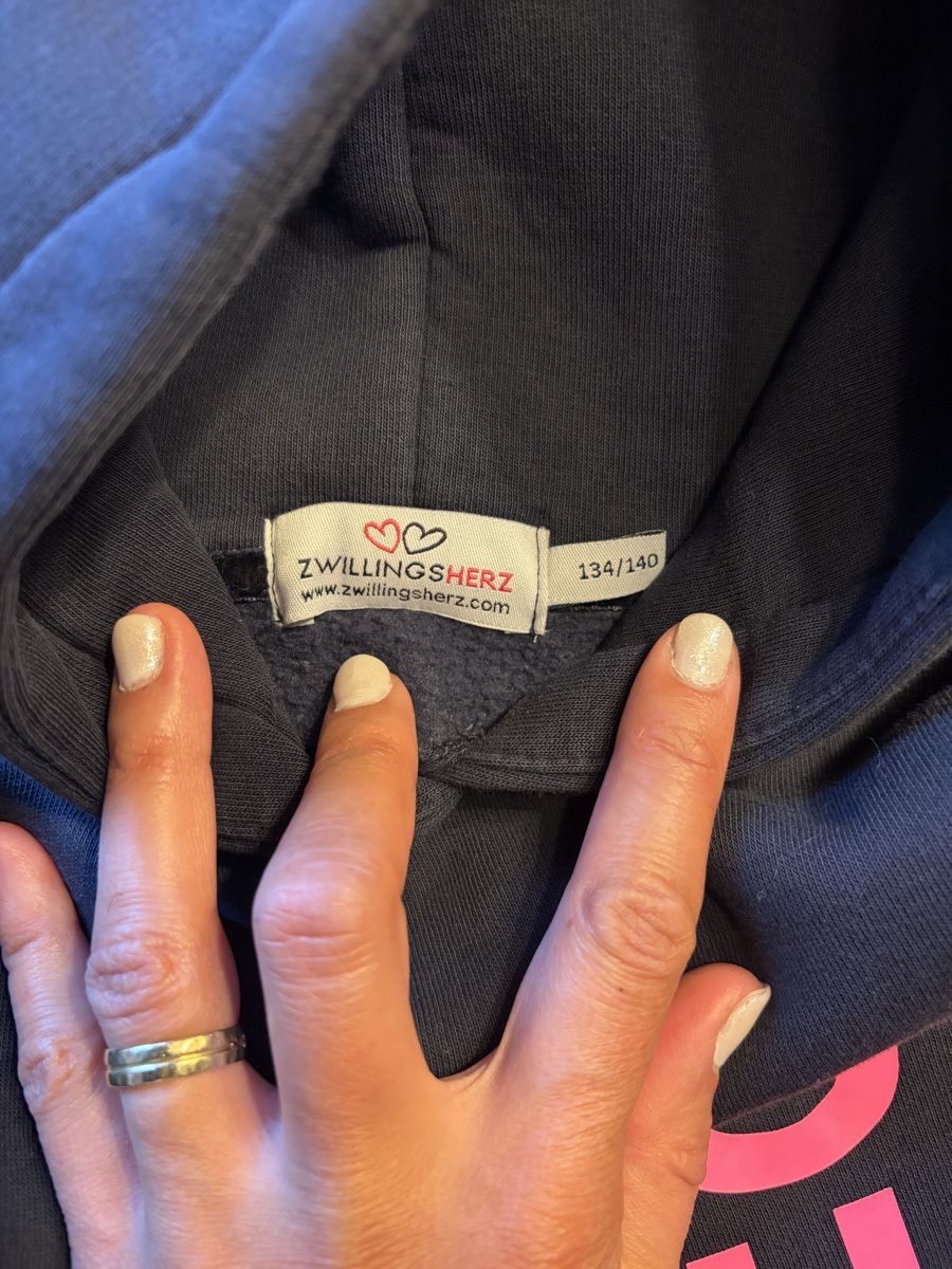 Maglioni & Felpe: Pullover zwillingsherz – Usato da Uebeschi venduto da lee-elle 2