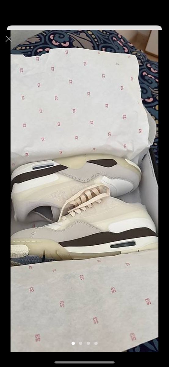 Jordan Herrenschuhe: Air Jordan 4 RM – Neu und originalverpackt aus Baar von pjmaradona