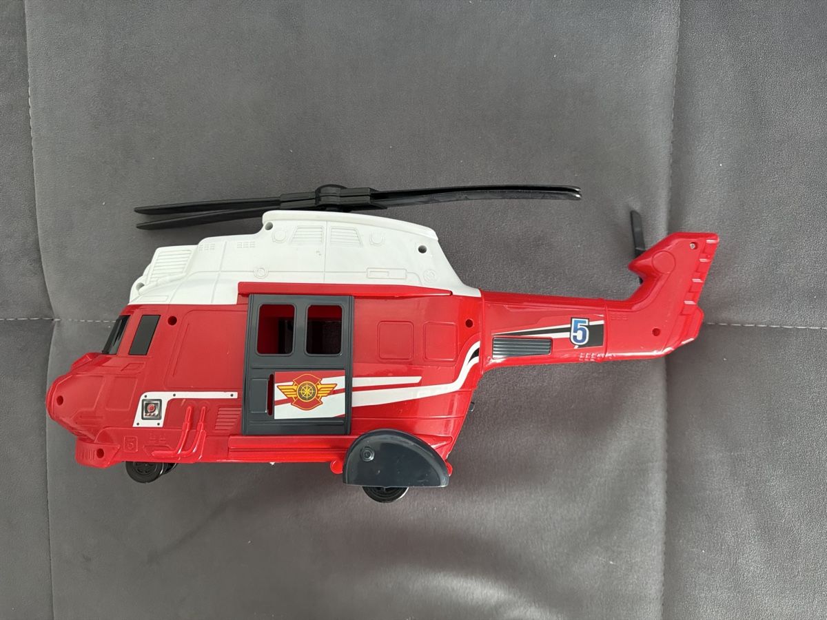Giocattoli: Spielzeug Helikopter mit Batterie – Usato da Däniken SO venduto da NBdesign