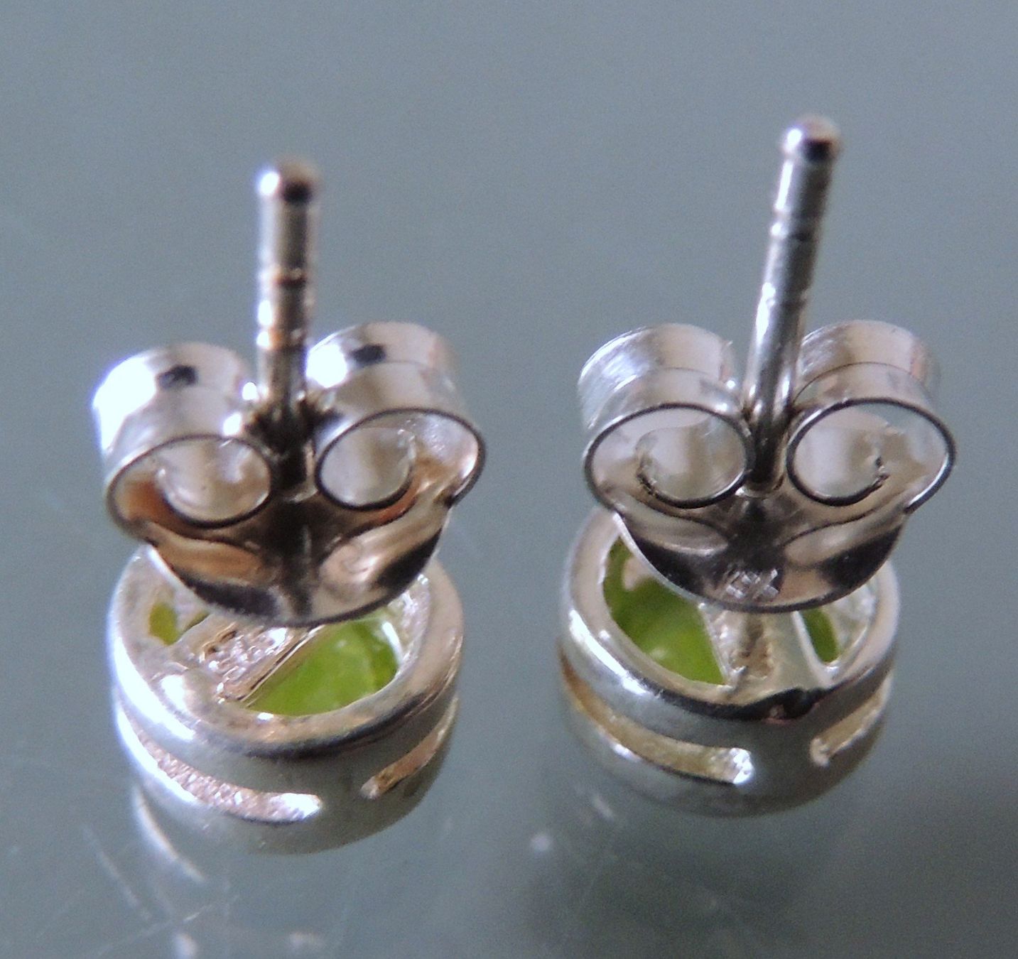 Ohrringe & -stecker: Silber 925 Ohrstecker Zirkonia 7 mm – Neu (gemäss Beschreibung) aus Waldenburg von schaller707 5
