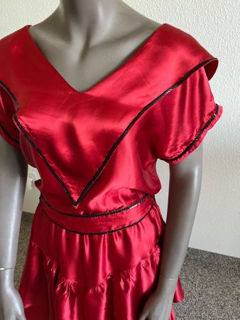 Vintage: Elegantes rotes Satinkleid, Pailletten Deko Gr38-40