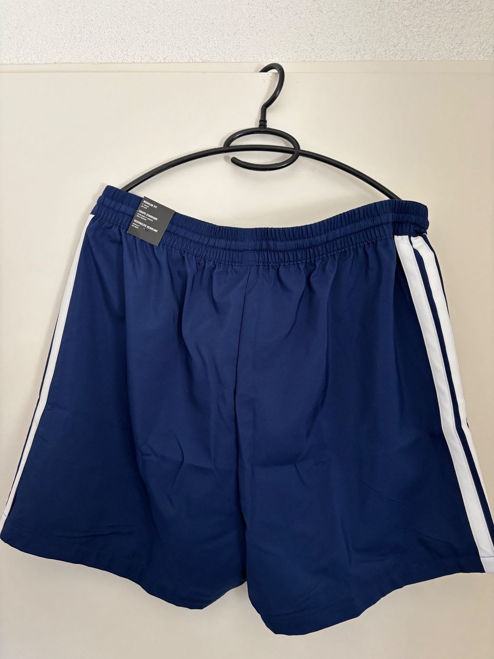 Adidas Hosen: Adidas Shorts **Gratis Versand** – Neu und originalverpackt aus Zürich von mc_mike77 4