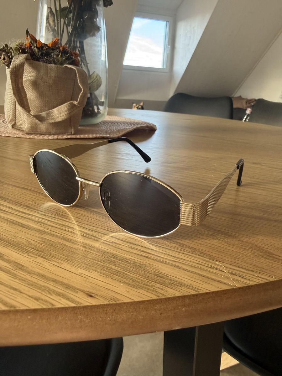 Brillen & Gläser: Sonnenbrille goldfarben – Neu (gemäss Beschreibung) aus Hüttwilen von sar_8gj7