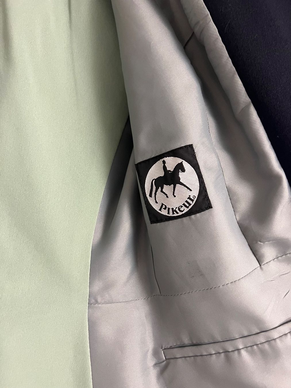Completi: Dressurjacke Pikeur – Usato da Zürich venduto da Willy-Gruppe 1