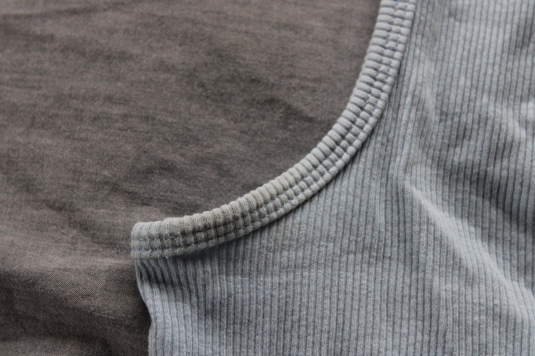 Tops: Top hellblau gerippt – D'occasion à Hombrechtikon par lehnerrr 4