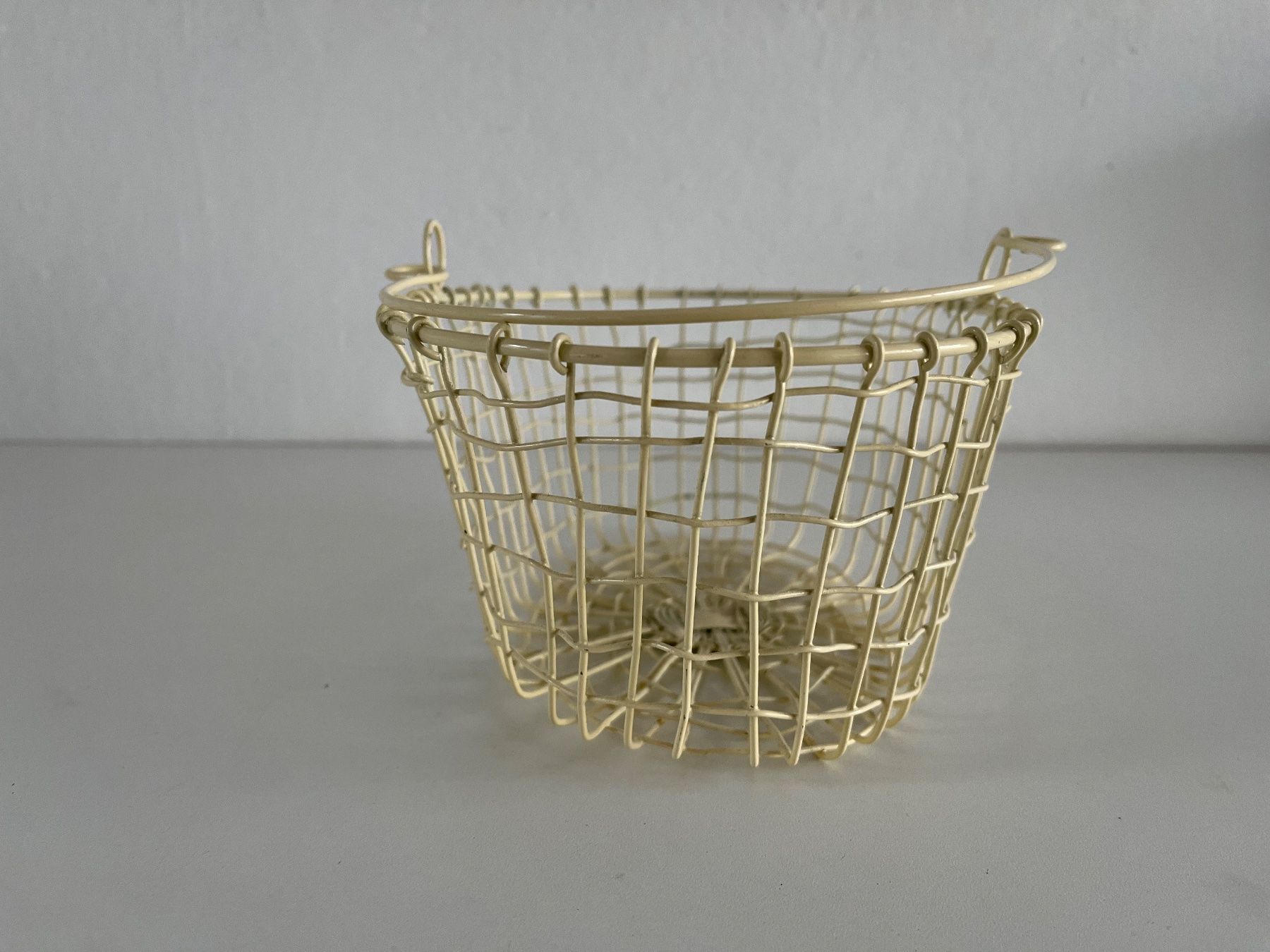 Alle Dekorationen: Korb aus Metalldraht / Shabby Chic – Gebraucht aus Wetzikon ZH von seli03 4