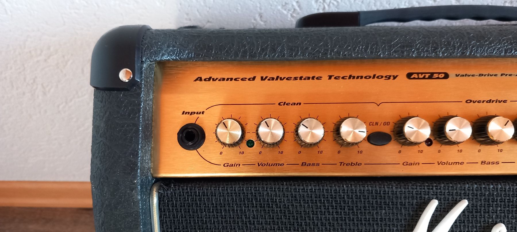 Marshall Amplificatori: Marshall AVT 50 Combo Hybrid Amp – Usato da Liesberg Dorf venduto da Musiker66 1