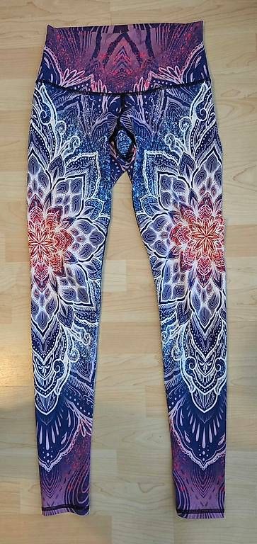 Leggings: 3 Electrothreads Leggins Highwaist Grösse M – Gebraucht aus WINTERTHUR von lea_s9fh 2