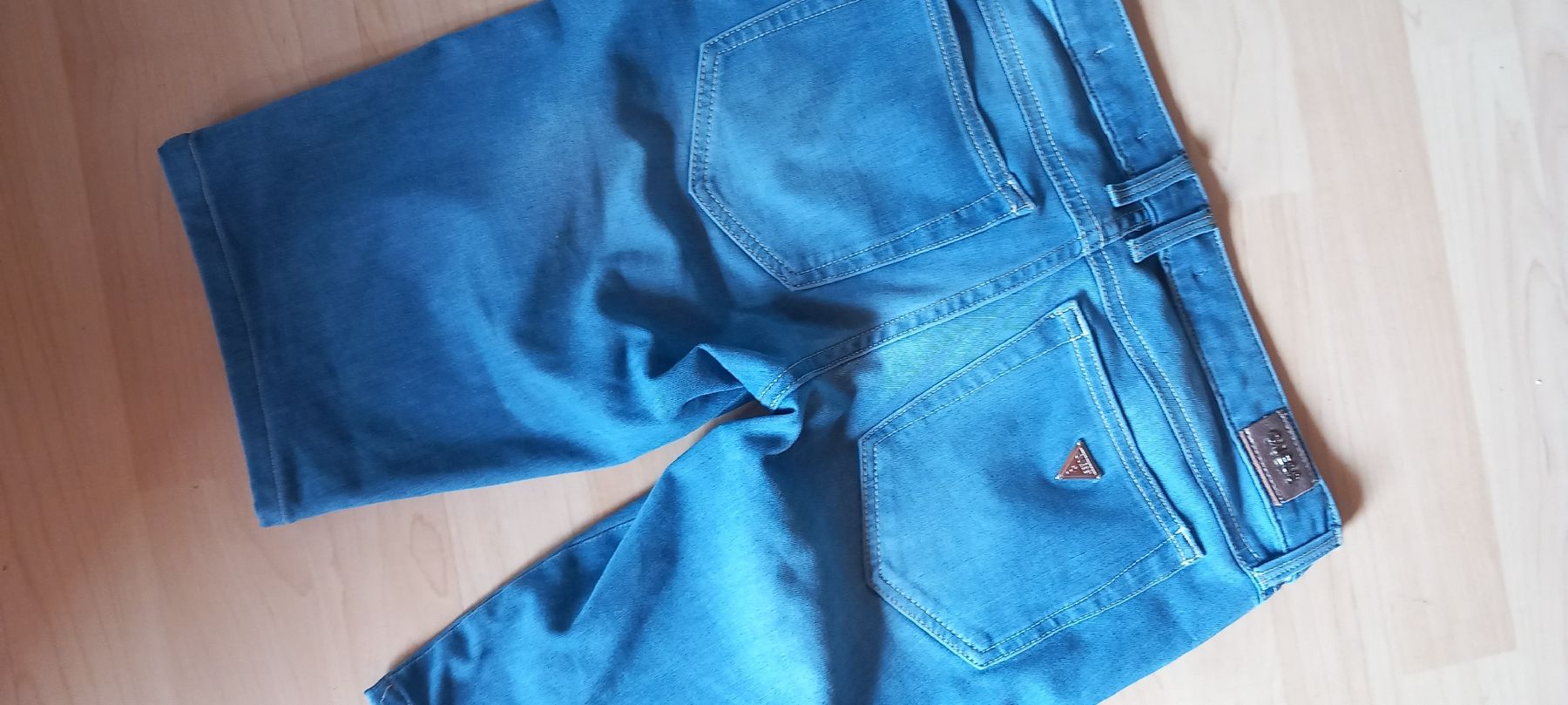 Guess Jeans: Guess Jeans kurz Gr. 27 – Nuovo (secondo la descrizione) da Rebstein venduto da bestforyou 2