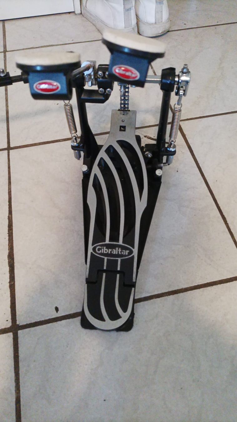 Musikinstrumente: Gibraltar 6611DB Double Pedal – Gebraucht aus Interlaken von Njrgh88 2