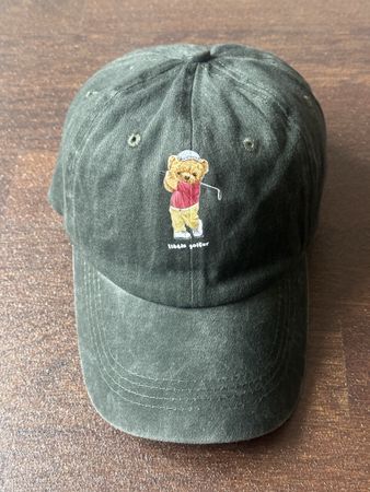 Coole olivgrüne Cap mit Bär-Motiv - Golf Edition