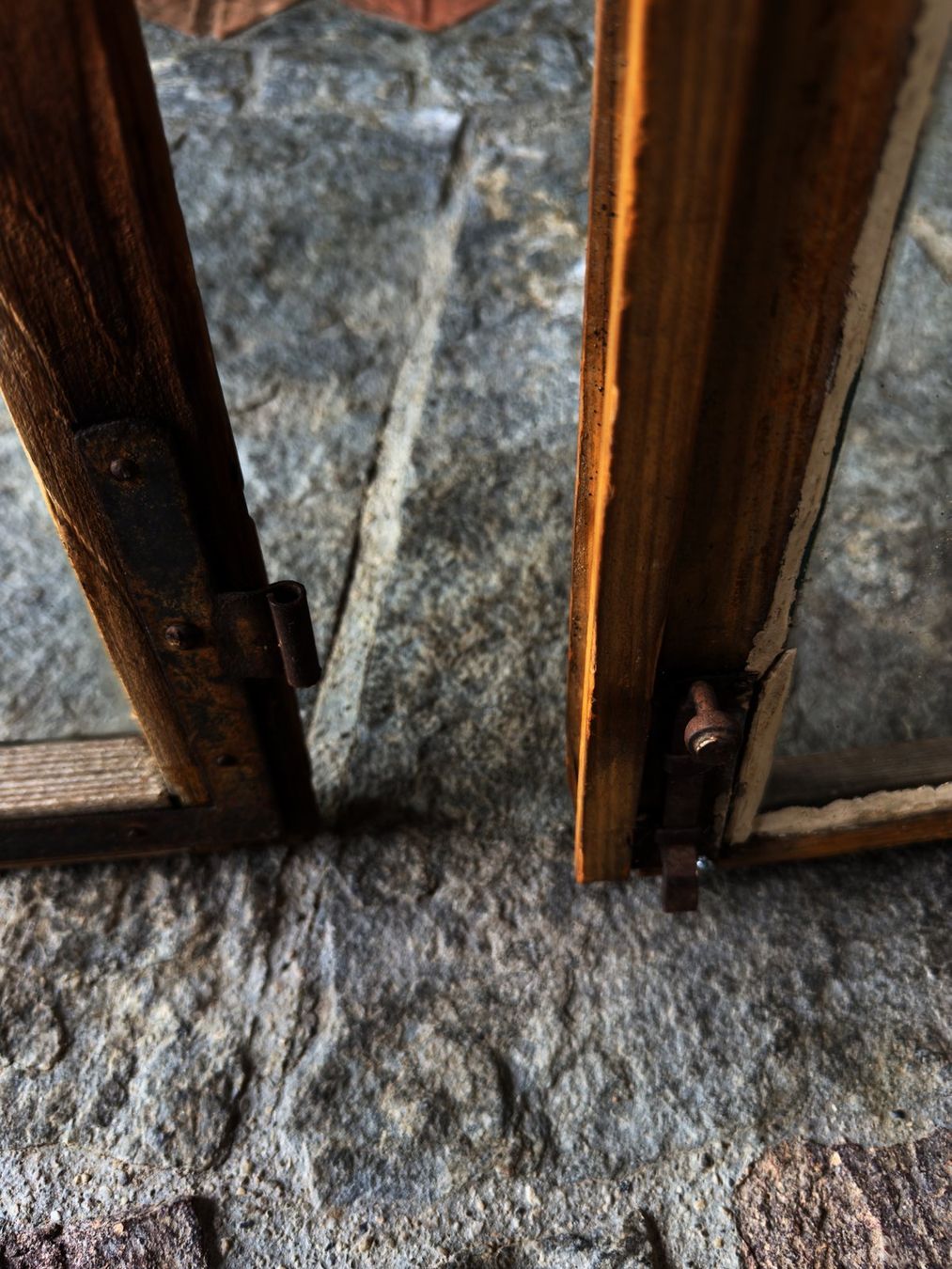 Finestre: Antike Holzfenster 2er-Set, Originalglas, 122 x 40 cm – Usato da Walkringen venduto da larsGaebler 5