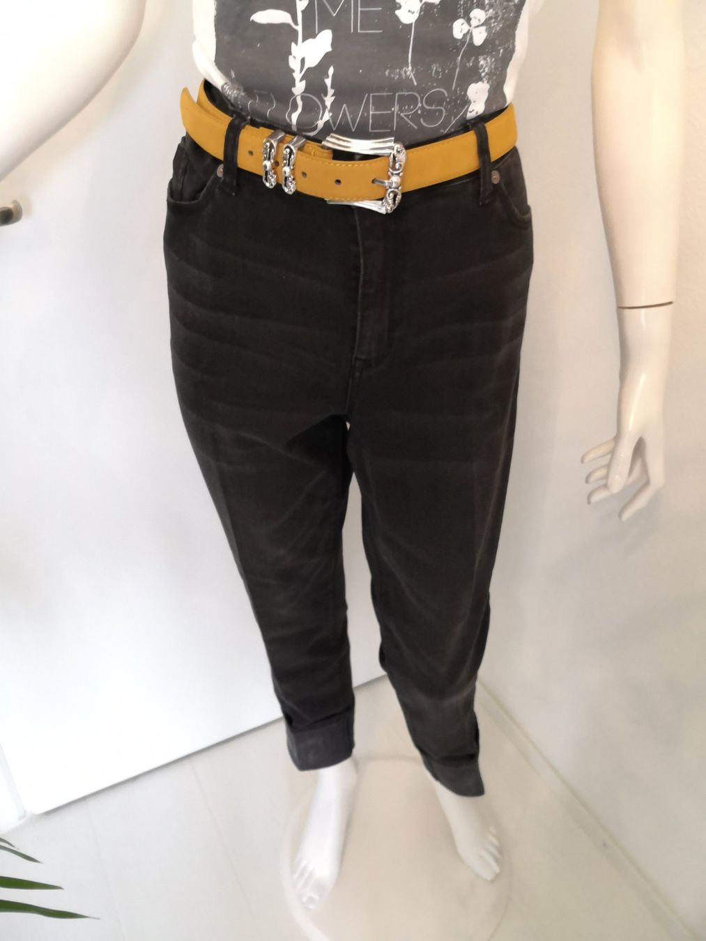 Mango Jeans: 🤩MANGO VIOLETA JEANS SCHWARZ – Neuf (Voir description) à Olten par Naja-Twins-Twins 4