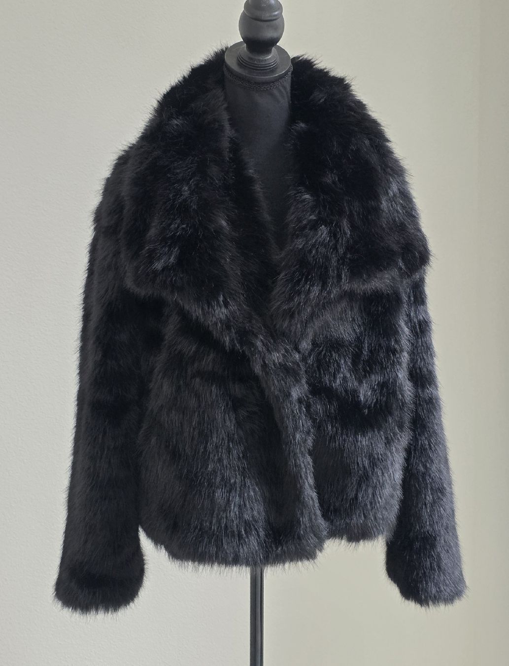Cappotti: Kunstfell Jacke schwarz Grösse M – Nuovo (secondo la descrizione) da Rheinsulz venduto da Gilea