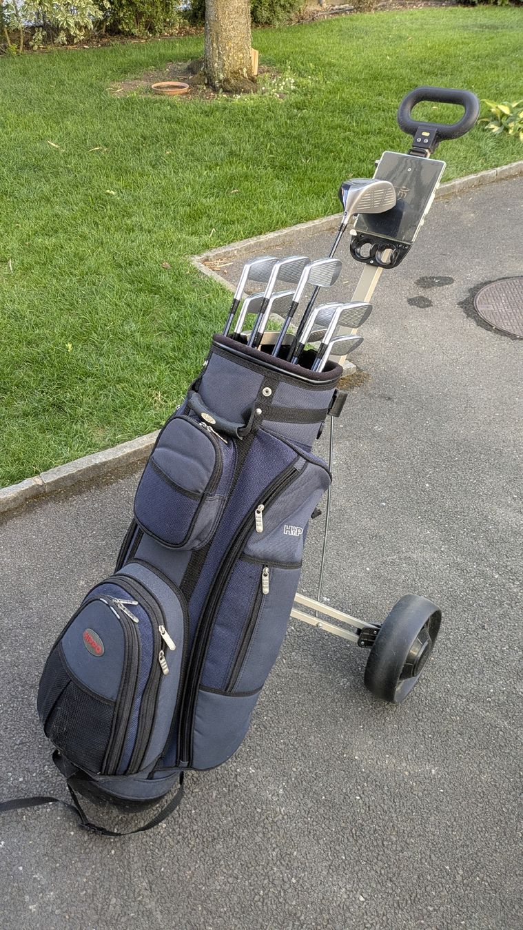 Mizuno Clubs & Sets: sac de golf - 11 clubs – D'occasion à Gland par lin_w6yg 2