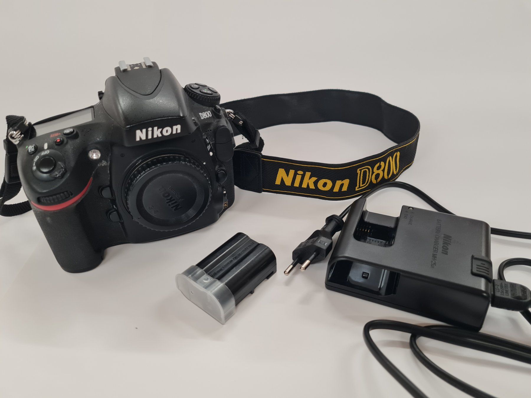 Nikon Appareil photo: Nikon D800 – D'occasion à Blumenstein par Funicorn 1
