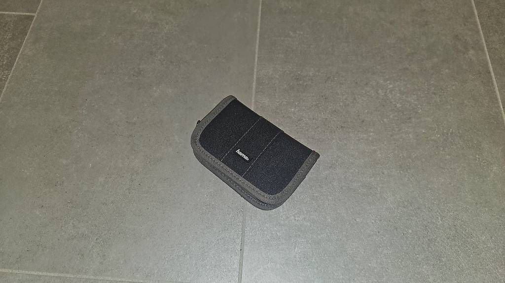 Altro in  Abbigliamento & Accessori: Hama Speicherkartenetui – Usato da Luterbach venduto da akvp17