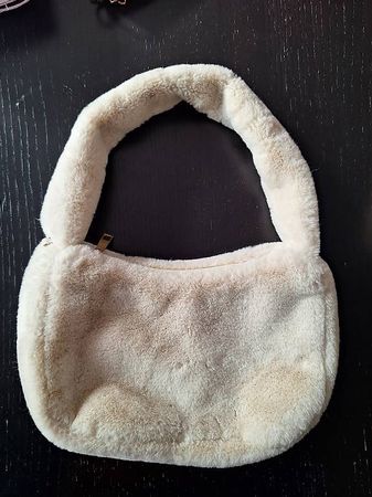 Trois sacs