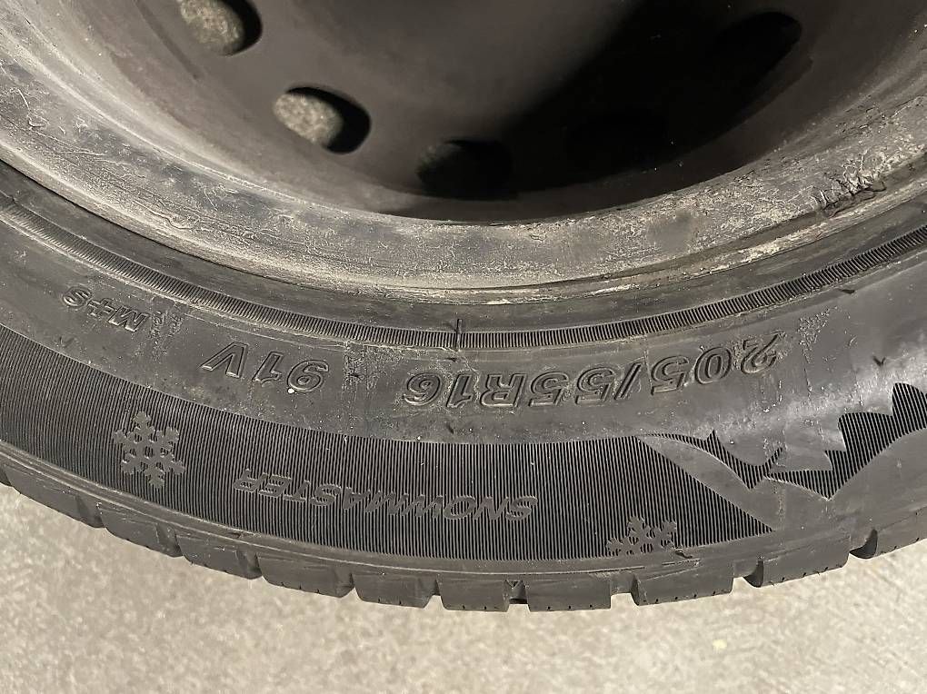 Pneumatici & Ruote complete: Winterreifen mit felgen – Usato da Birsfelden venduto da radisa69 4