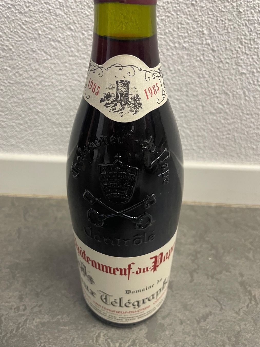 Vino: Châteauneuf-du-Pape 1985 – Usato da Gümligen venduto da Brocki-Reimal-Stift 1
