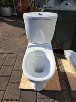 Stand WC mit Spülkasten, Keramik