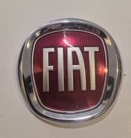 Fiat Logo Emblem D519 Rot guter Zustand