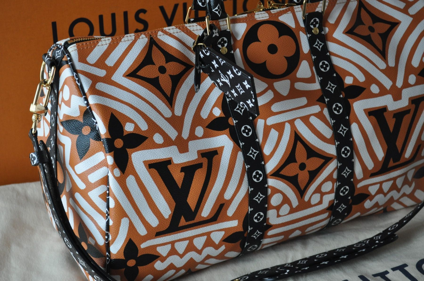 Louis Vuitton Taschen: Louis Vuitton Keepall Crafty Bandouliere – Neu und originalverpackt aus Biel/Bienne von Switzerland92 3