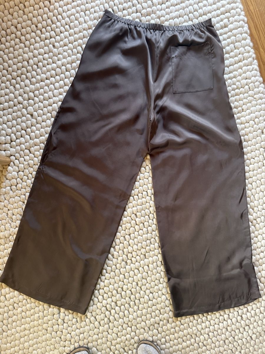 Massimo Dutti Pantaloni: Massimo Dutti Satinhose braun 40 – Usato da Davos Dorf venduto da tati015 2