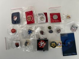 Ansteckern-Set der Fußballverbände - 18 Stück
