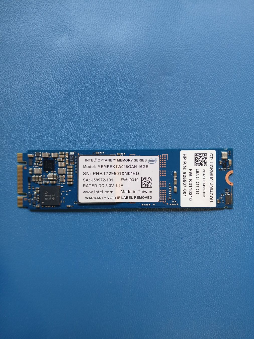 Intel Dischi rigidi: Intel Optane Memory 16 GB • M.2 PCIe • Excellent état – Usato da Les Collons venduto da Laurent.13