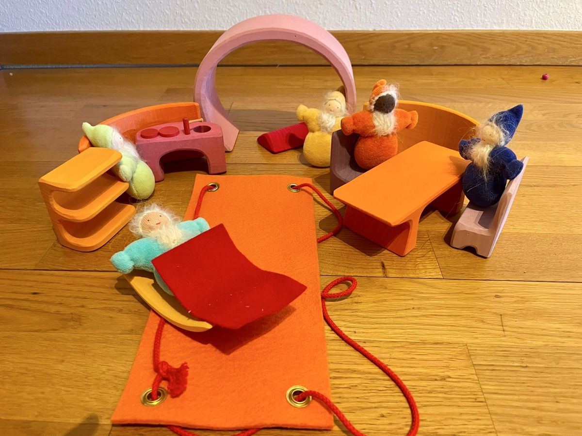 Jouets: Puppenhaus mit Tragetasche pink/orange – D'occasion à Basel par marcvo 1