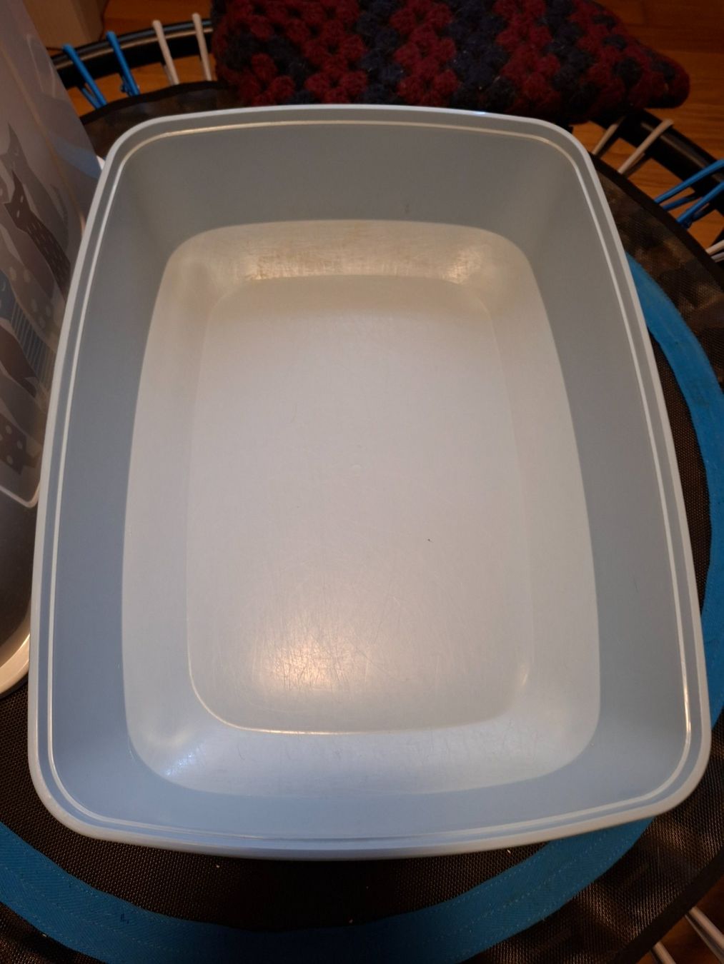 WC: Grosse gedeckte Katzentoilette – Usato da Bad Zurzach venduto da kay_58q6 1