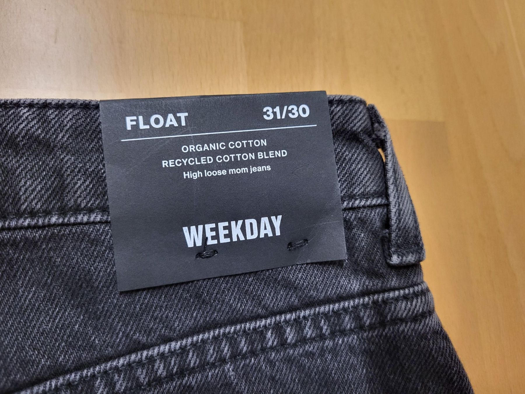 Weekday Jeans: Damenjeans von WEEKDAY / NEU – Nuovo (secondo la descrizione) da Brügg BE venduto da POU-BELLE 2