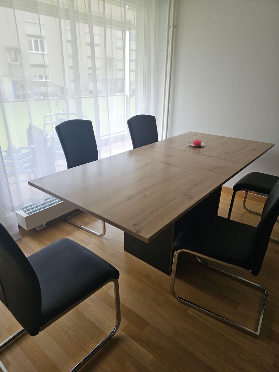 Conforama Set di tavolo e panche: Esstisch mit 6 Stühlen – Usato da St.Gallen venduto da Mansi7 2