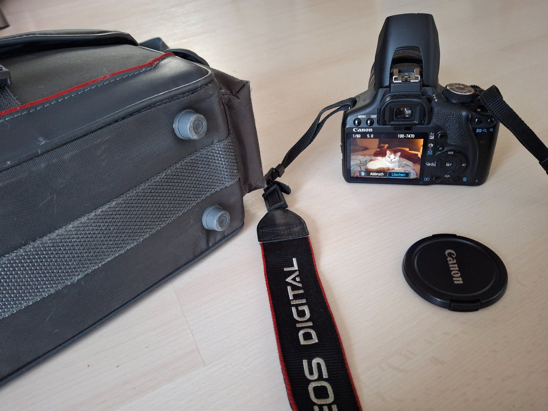 Canon Appareil photo: Canon EOS Digitalkamera mit Objektiv und Tasche etc – D'occasion à Walterswil SO par peiper2