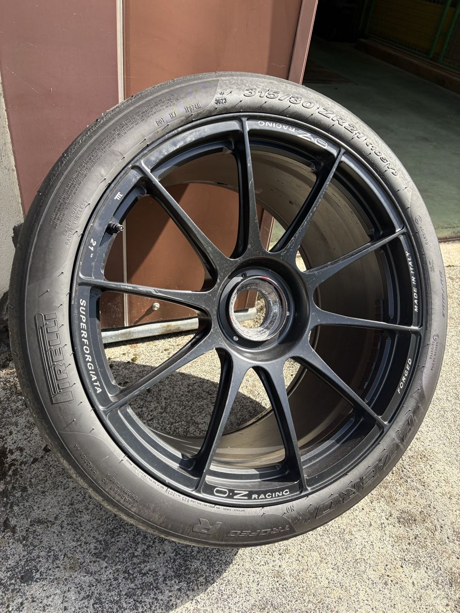Pneus & Roues: Porsche 992 GT3 OZ Superforgiata – D'occasion à Wangen b. Olten par Erhii 4
