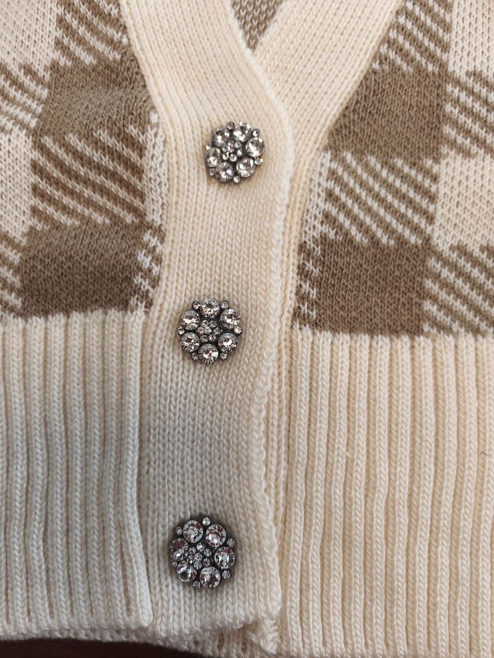 Maglioni & Felpe: Damenpullover, Originalverpackung, Farbe Braun- Crema, – Nuovo e nell'imballaggio originale da Wohlen AG venduto da art_9qvl 2