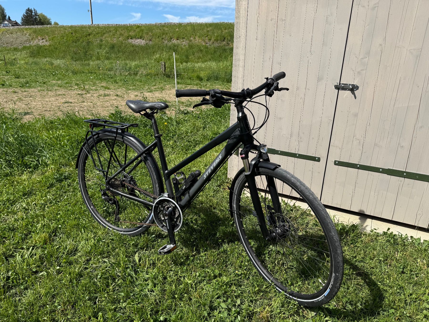 Stevens Vélos: STEVENS Esprit Lady / 28 Zoll / 46 cm – D'occasion à Ossingen par Levenso
