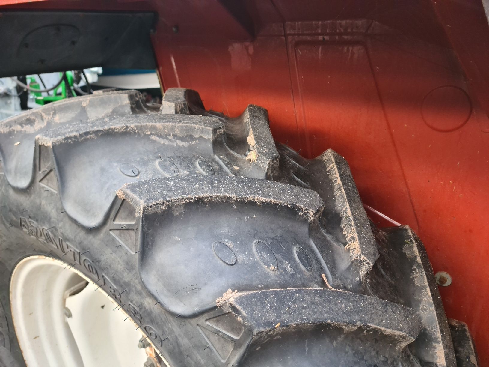 Fiat Trattori: Fiat 65-94 Traktor mit Frontlader – Usato da Zäziwil venduto da fiat18090 3