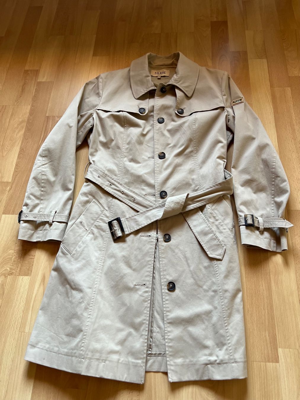Cappotti: Trenchcoat 1^CLASSE Gr.50 – Usato da La Garde (Sembrancher) venduto da jan_b6mp 2