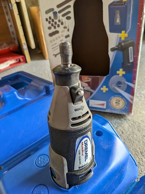Tous les outils: Dremel MultiPro 395  Multifunktionswerkzeug mit Zubehör – D'occasion à Bern par BeteranoMarket 1