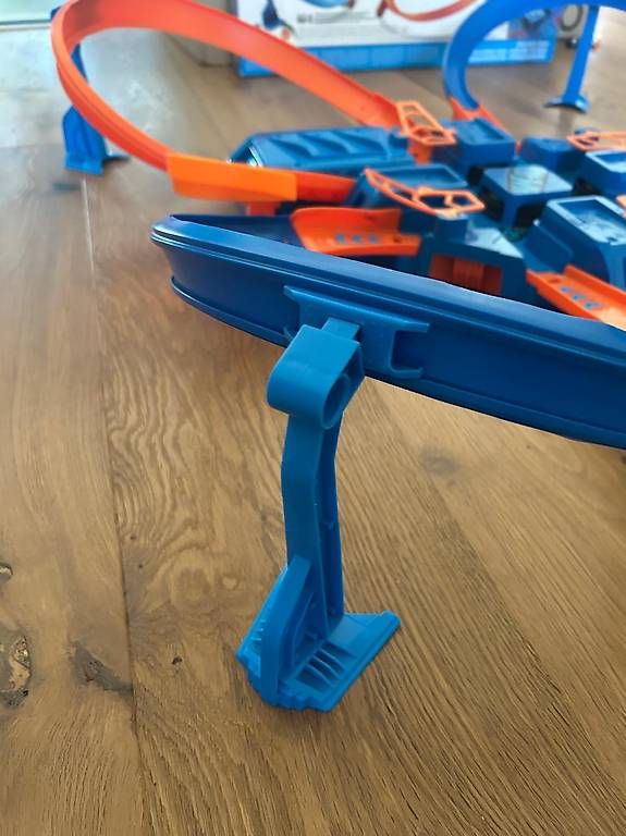 Spielzeuge: Hot Wheels Cross-Crash Trackset  inkl. Originalkarton  – Gebraucht aus Binningen von larstacke 2