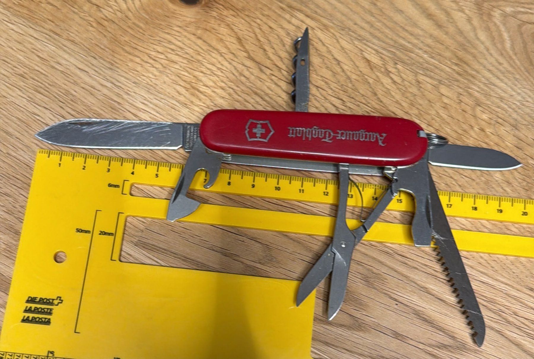 Victorinox Coltelli tascabile: VICTORINOX SACKMESSER AARGAUER-TAGBLATT – Usato da Zürich venduto da Frei-Occasionen 7