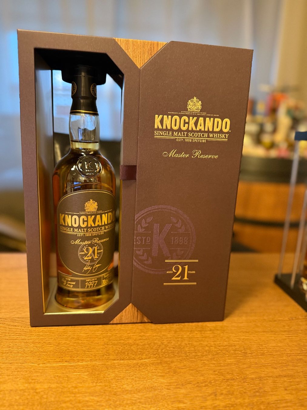 Bevande alcoliche: 2x Knockando 21 Jahre Single Malt & Monkey Shoulder Whisky – Usato da St. Gallen venduto da tico83 2