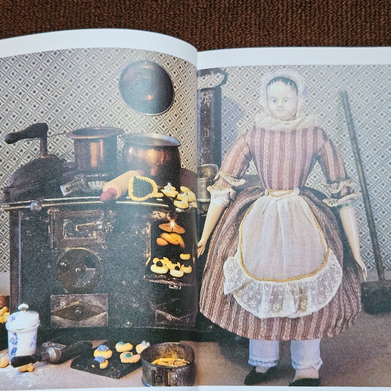 Libri: Die grosse Puppenwelt, Elke Dröscher – Usato da Uster venduto da Sonnenblume212 8