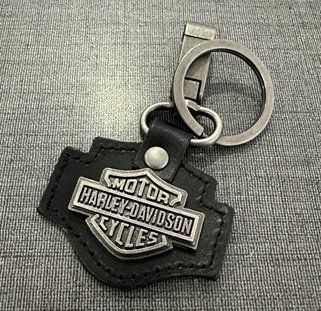 Porte-clés Harley-Davidson Avec Ouvre-bouteille En Cuir Noir - Neuf Avec étiquettes