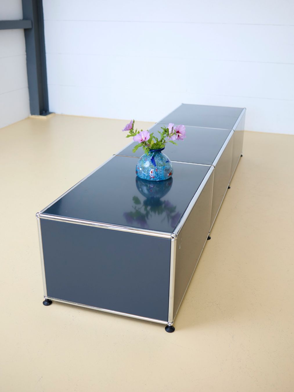 USM Cassettiere: USM Lowboard in Anthrazitgrau Lieferung möglich – Usato da Meinisberg venduto da atelier_TILIJA 6