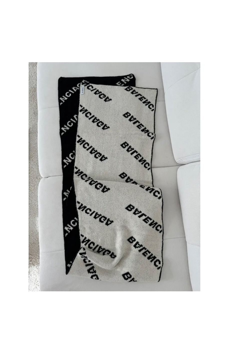 Balenciaga Foulards, Tücher & Schals: Balenciaga Schal – Gebraucht aus Rupperswil von nes_qs52