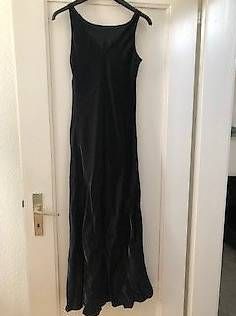 Abendkleid mit leichtem Glanz